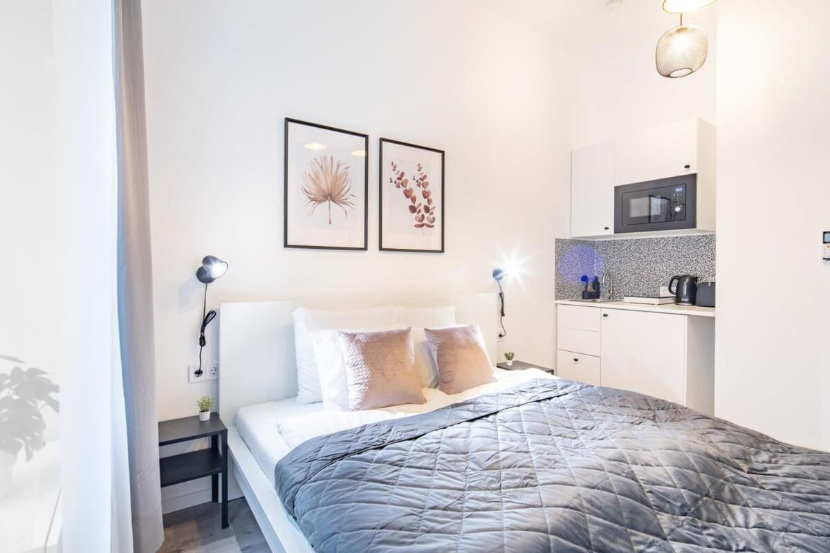 Extra Central - Mini Modern Studio Budapešť Exteriér fotografie